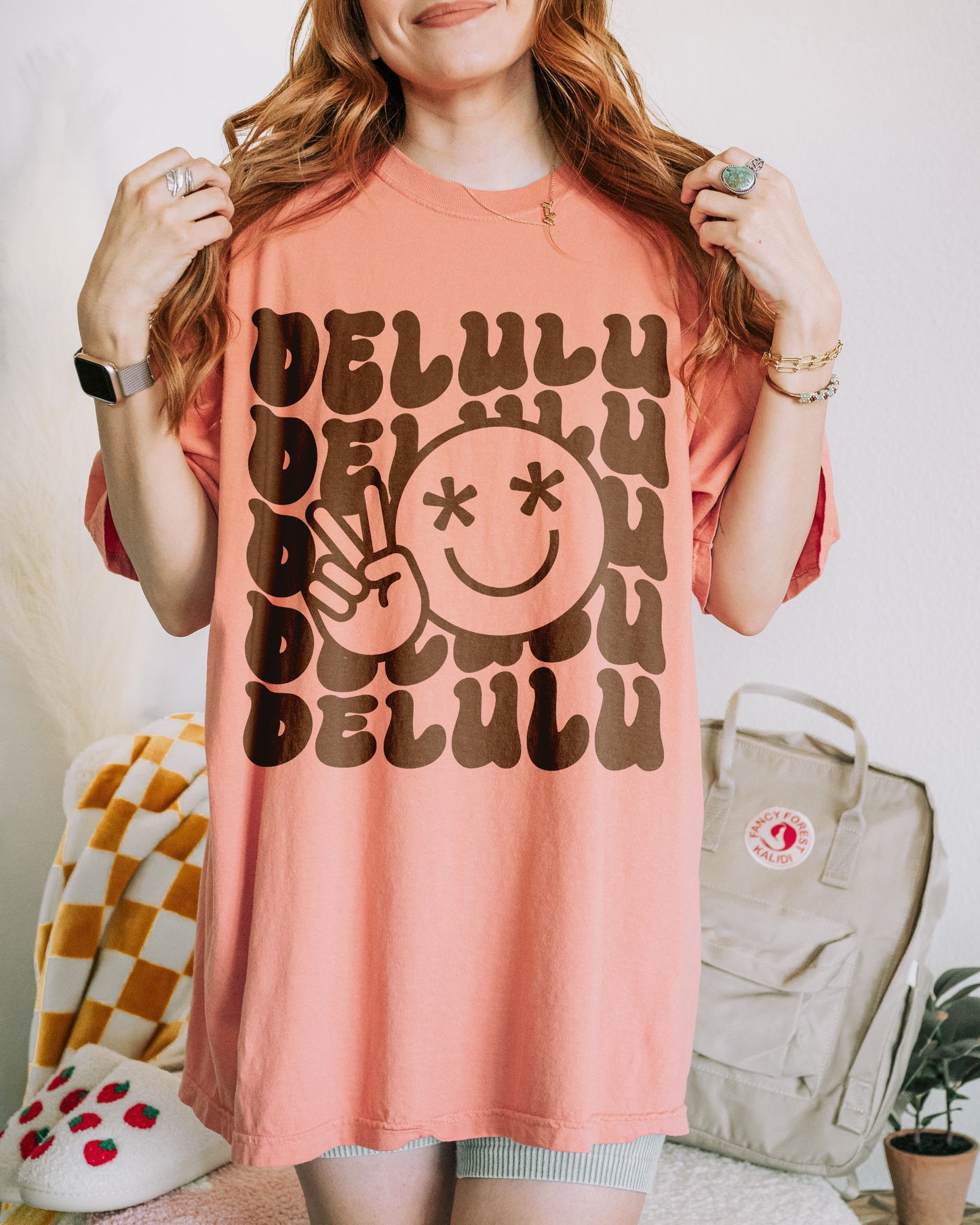 Delulu - Peace Out | Unisex T-shirt